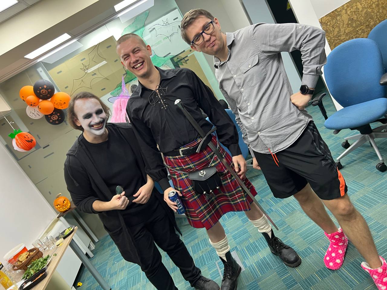 Halloween 2022: Swords, Pumpkins & The Cocktail That Shall Not Be Named